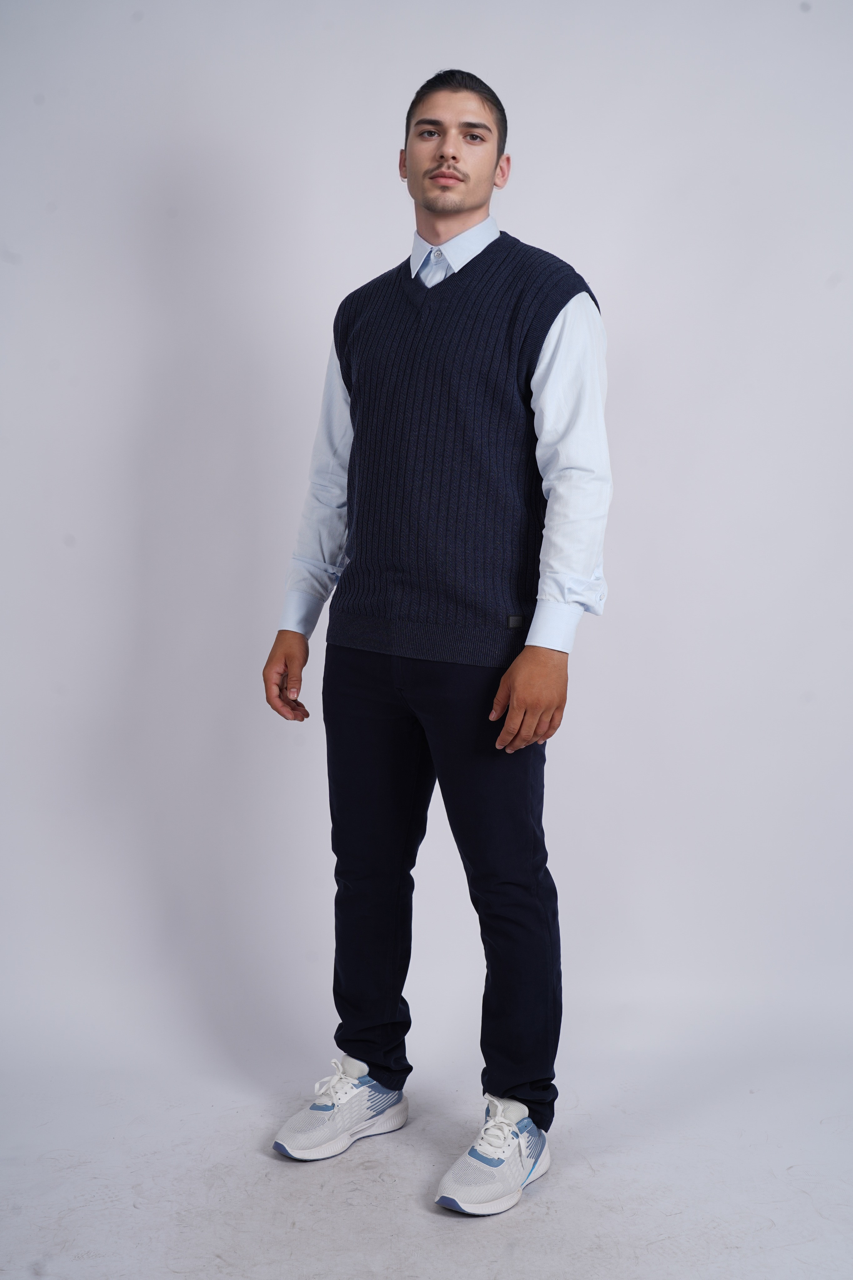 قميص بدون أكمام