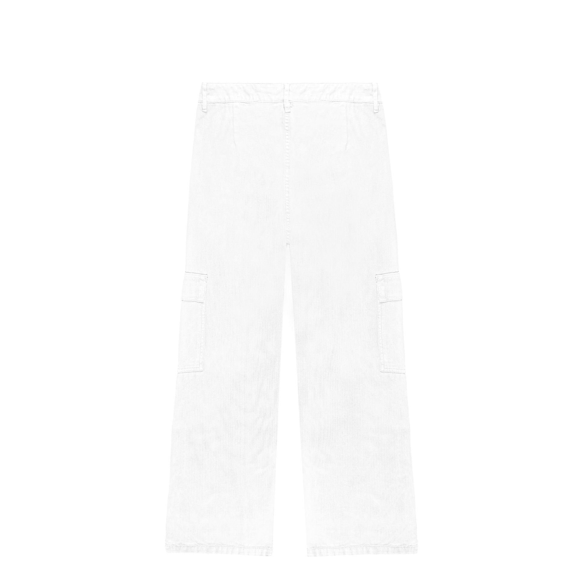 Pantalon jean, coupe large decontracte, avec deux poches cargo sur les cotes, deux poches plaquees sur le dos