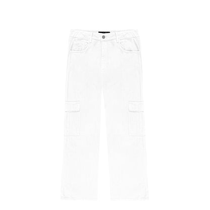 Pantalon jean, coupe large decontracte, avec deux poches cargo sur les cotes, deux poches plaquees sur le dos