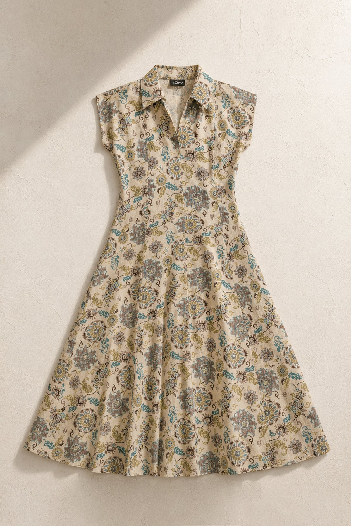 Bella R Robe