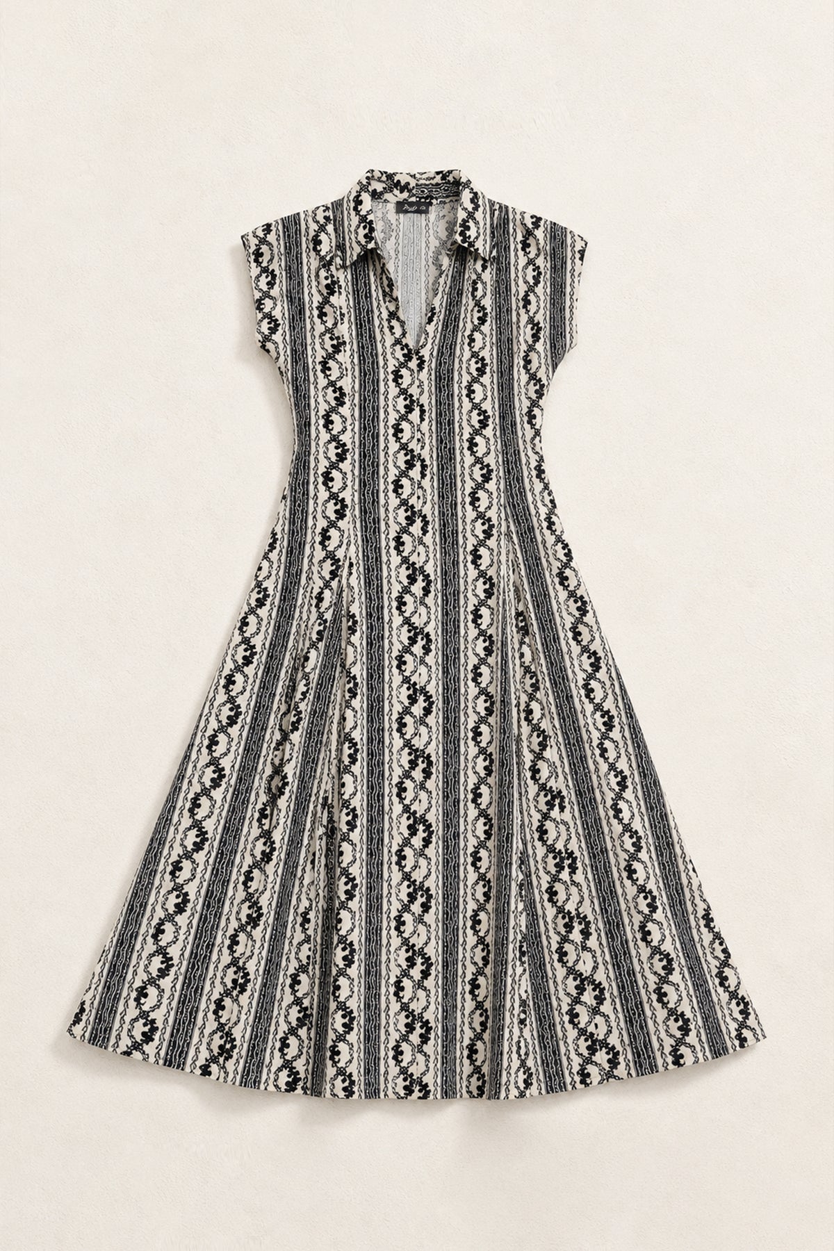 Bella R Robe